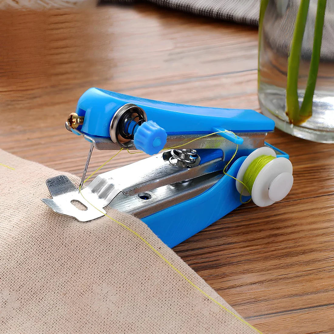 PATCHWORKS™ MINI SEWING TOOL